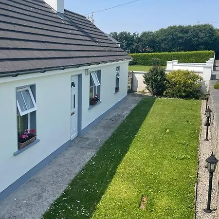 3 Bedroom In The Lahinch Area. Holiday home