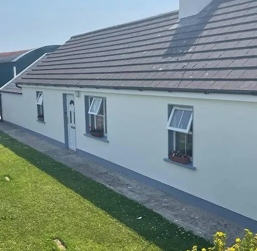 3 Bedroom In The Lahinch Area. * Droíchead an Chláir
